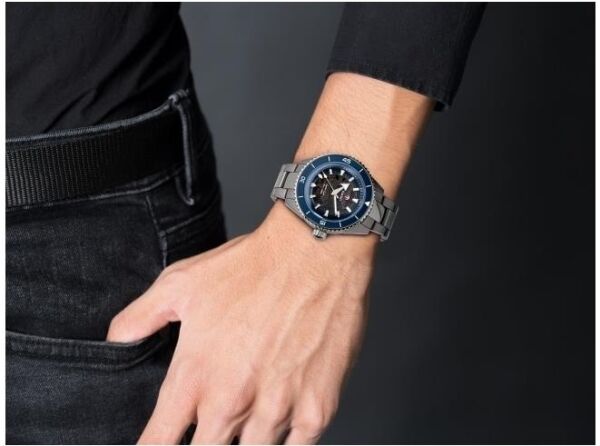Rado R32128202 Captaın Cook Hıgh-Tech Ceramıc  Kol Saati