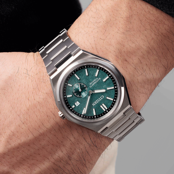 Citizen NJ0180-80X Erkek Kol Saati