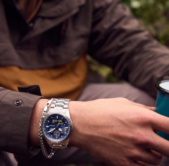 Citizen JV2000-51L Erkek Kol Saati