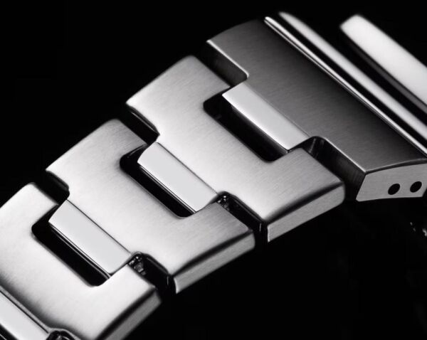 Casio G-Shock GM-2110D-3A1DR Kol Saati