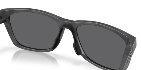 Oakley OX OO9506D 950606 .57 Erkek Güneş Gözlüğü
